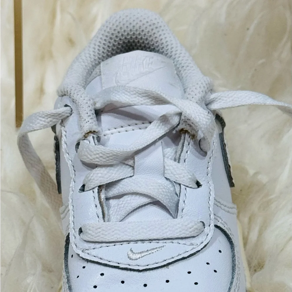 Children white Nike